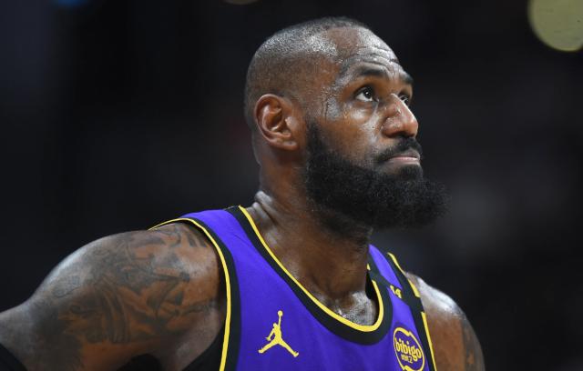 pp电子-顶级防守激活湖人小阵容 40岁勒布朗要冲击一阵？